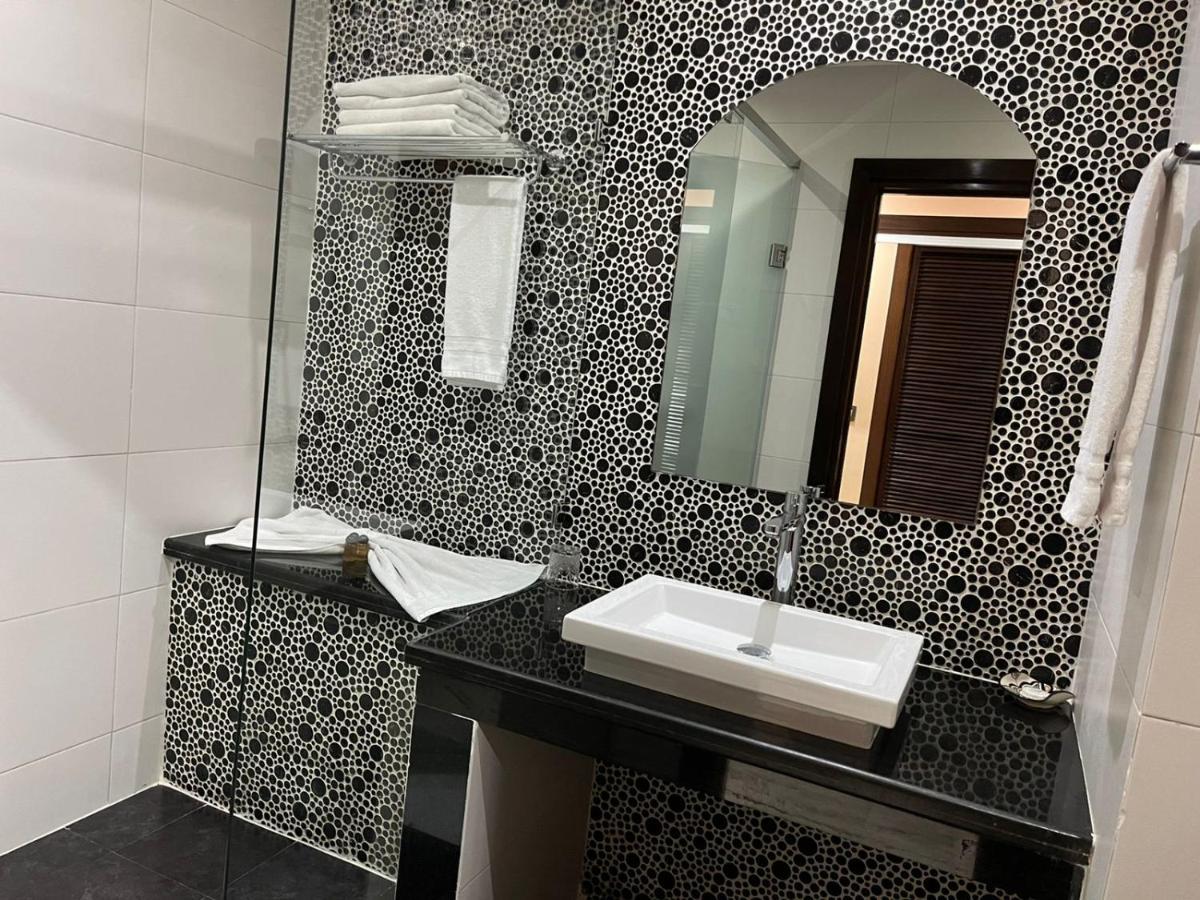 רבאט Hotel La Capitale מראה חיצוני תמונה