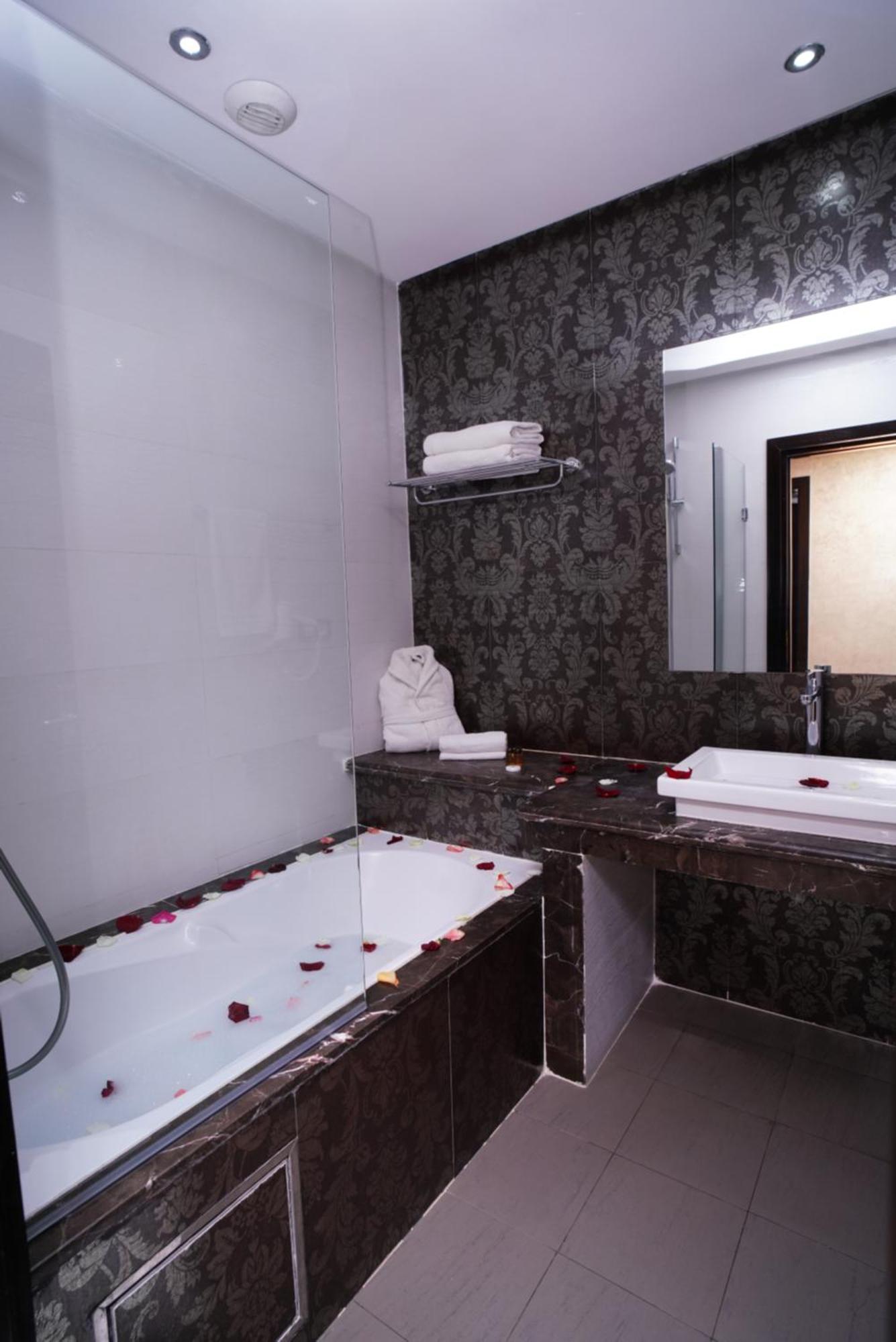 רבאט Hotel La Capitale מראה חיצוני תמונה